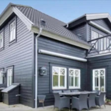 Eksklusivt Hus Pa 250 M2 I Naturskonne Omgivelser