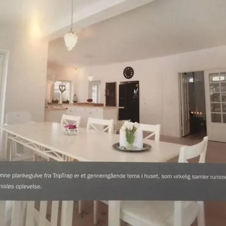 Eksklusivt Hus Pa 250 M2 I Naturskonne Omgivelser